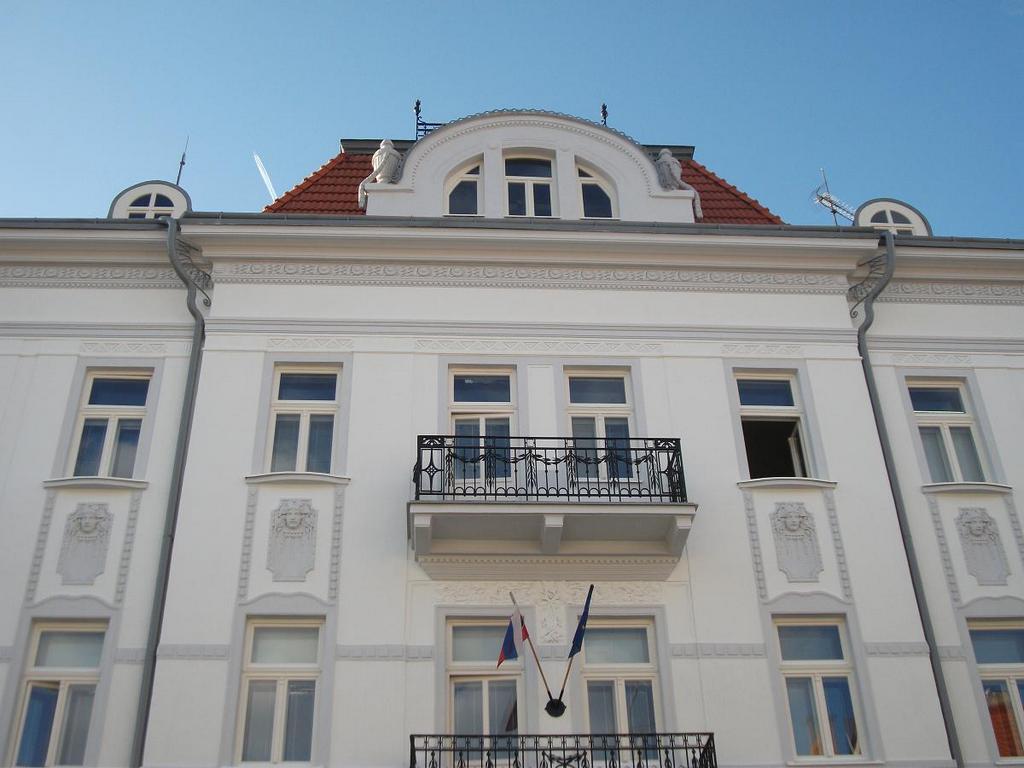 kliknut�m sa obr�zok zavrie